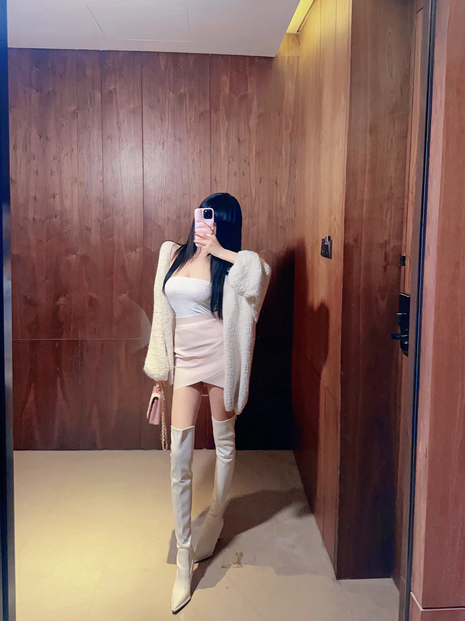 

Уютный вязаный кардиган Eva с длинными рукавами для женщин: мягкий и нежный корейский стиль, модный свитер-пальто из шерсти альпаки для создания непринужденного образа