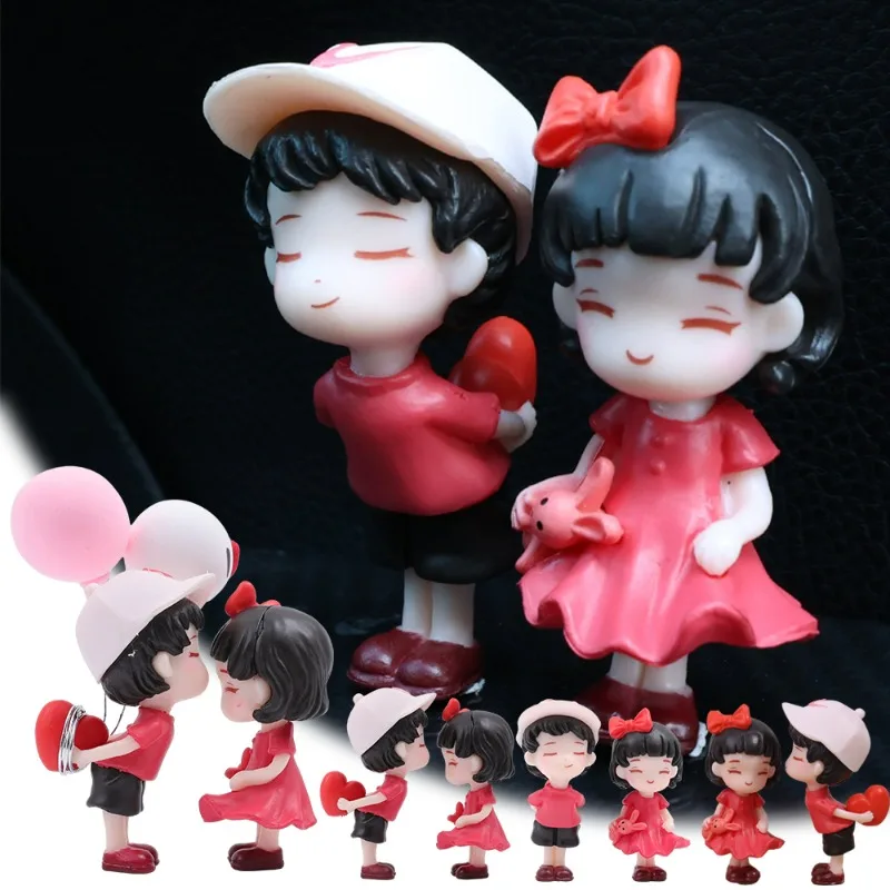 

Cartoon Couple Ornaments Car Center Console Dashboard Anime White Hat Red Clothes Couple Kiss Forehead DIY Decorations Ornament