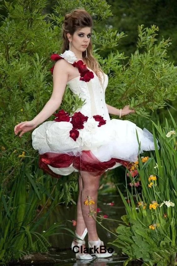 White Burgundy Floral Gothic Wedding Dress Corset with Puff Skirt One-shoulder Bustle Victorian Short Bridal Gown