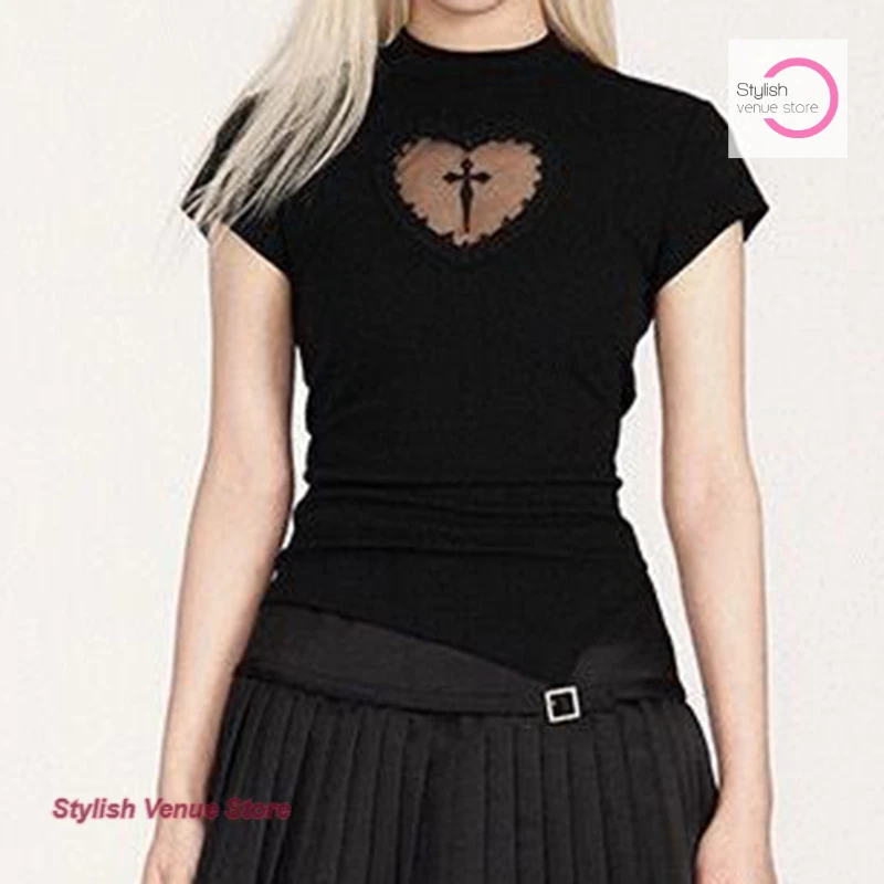 American fashion design sense dark style girl spice girl cross hollow T-shirt female summer new slim casual Joker short top.