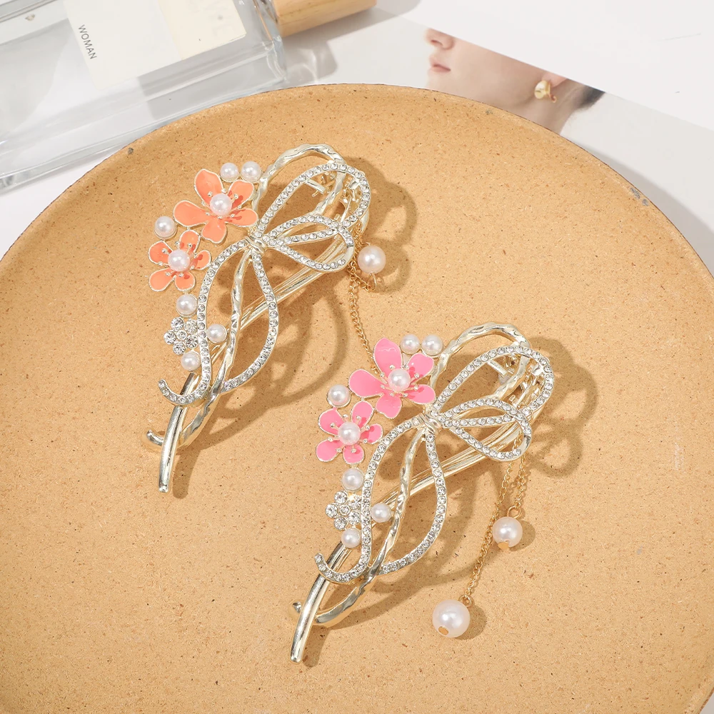 AWAYTR Plum Blossom Fragrance Hairpin Alloy Floral Decorated Hair Clips Girl Hair Accessories Fashion Barrette Headwear