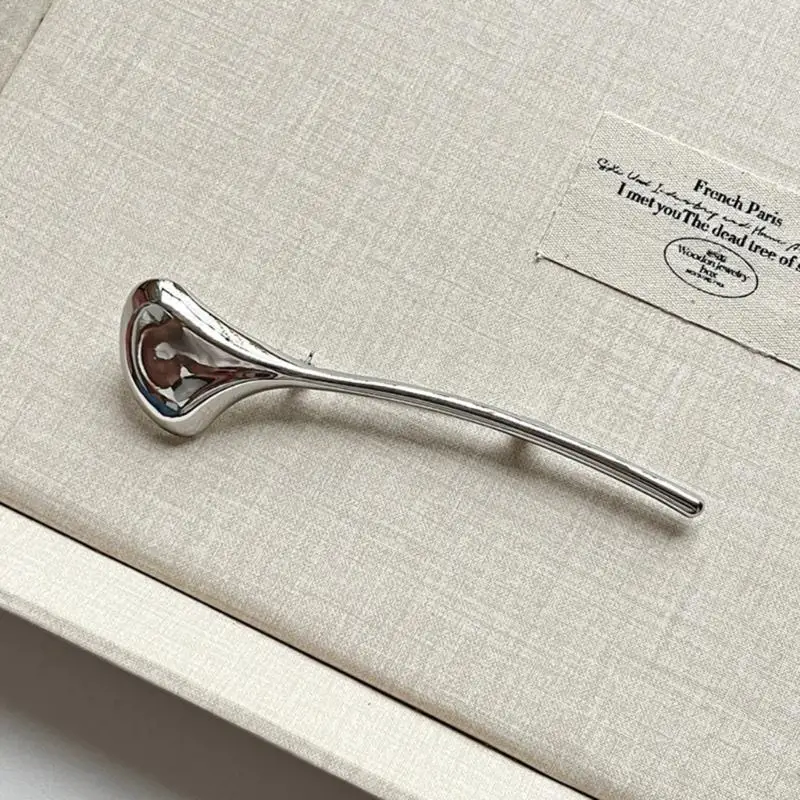 2025 ใหม่สองชิ้นใบลวดลายเข็มกลัดชุดคลิปชุดโลหะที่ทนทานได้พร้อมการยึดที่ปลอดภัย