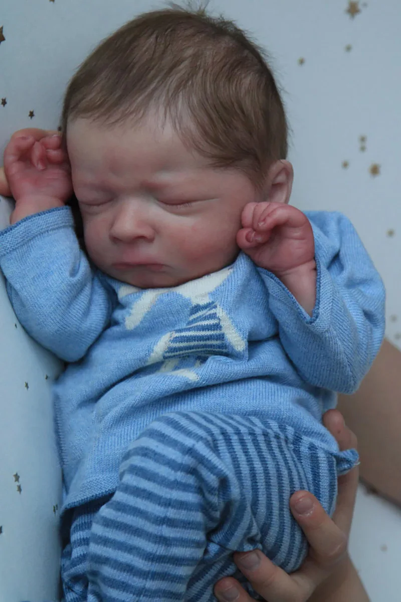 Milan 19 Zoll schlafendes wiedergeborenes Puppenbausatz, unvollendet, unbemalt, blanko, DIY-Puppenteile, Stoffkörper und zufällige Augen, Kunstpuppe zum Sammeln