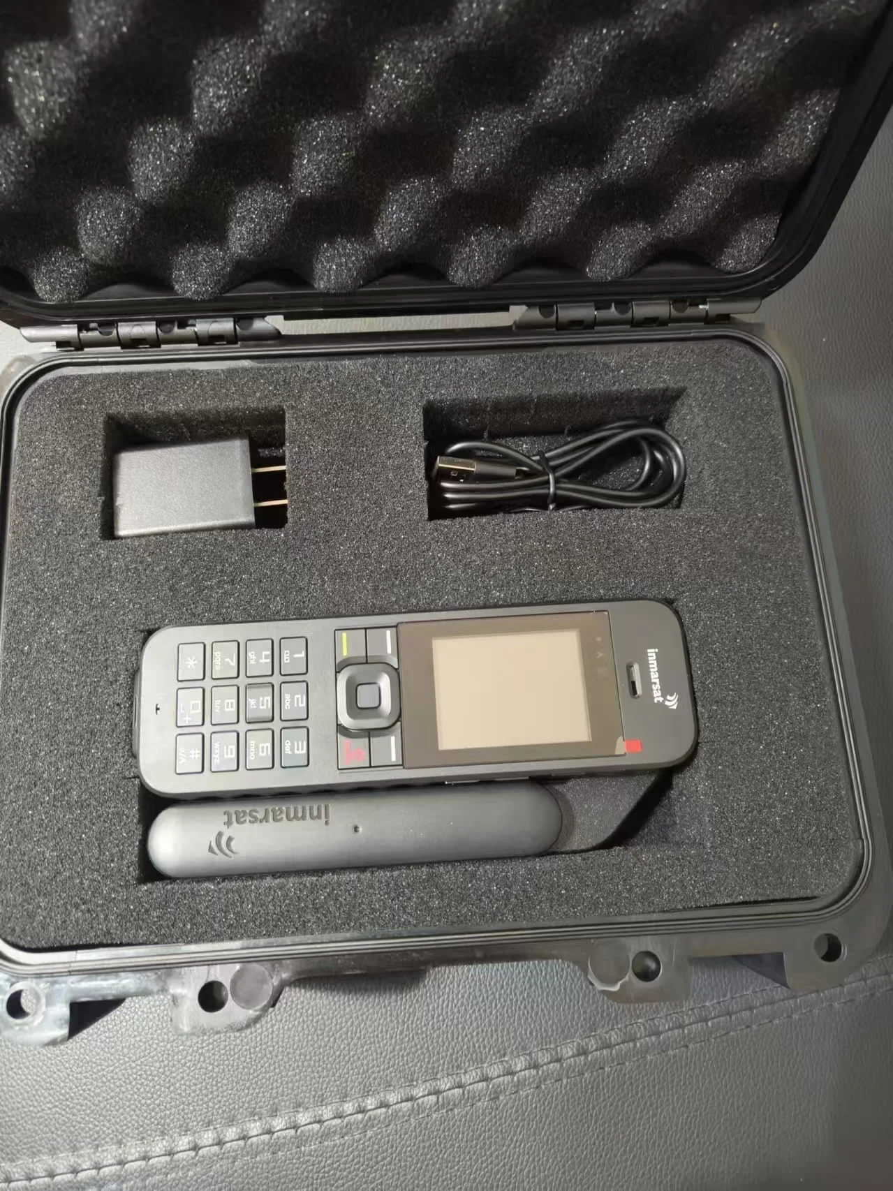 IsatPhone Pro mobile phone, second generation, isatphone2, English Russian wait available worldwide