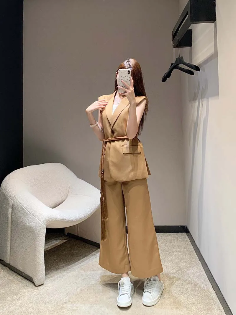 

Жилет Miss Fan Модный, изысканный, простой, тонкий и стройный. Без рукавов, блестящая куртка с лацканами, широкие брюки