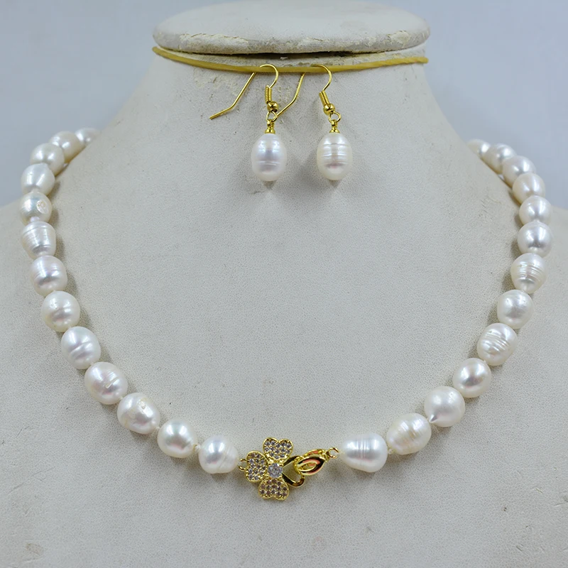Beautiful 10-11mm natural white cultured pearl necklace earrings. Women\'s preferred wedding jewelry set 18”