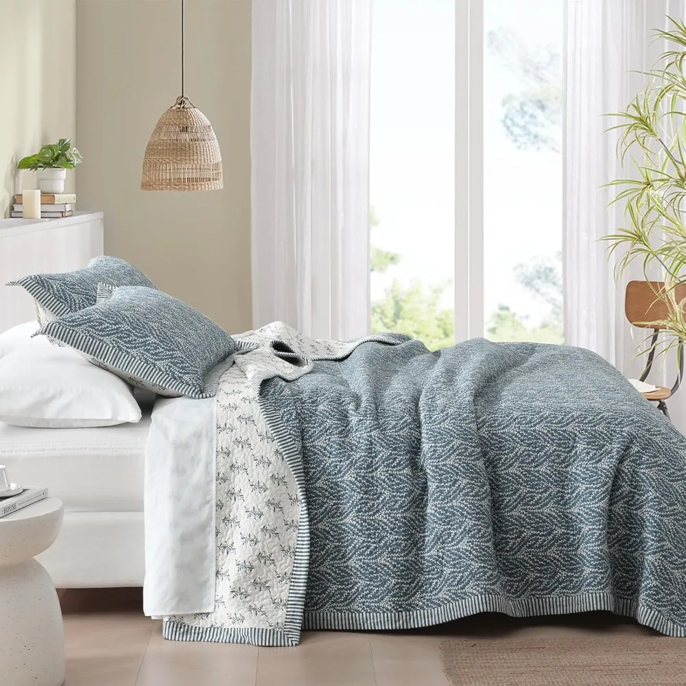 

100% Cotton Quilted Bedding Set Bed Sheet, Plant Pattern Solid Color Unique Lightweight Quilted Comfortable Bed, 3 Pieces