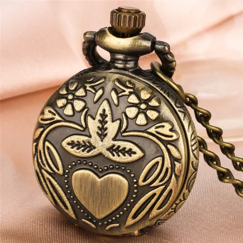 Vintage Style Small Size Heart Pattern Men Women Quartz Analog Pocket Watch Arabic Number Display Long Necklace Chain Gift