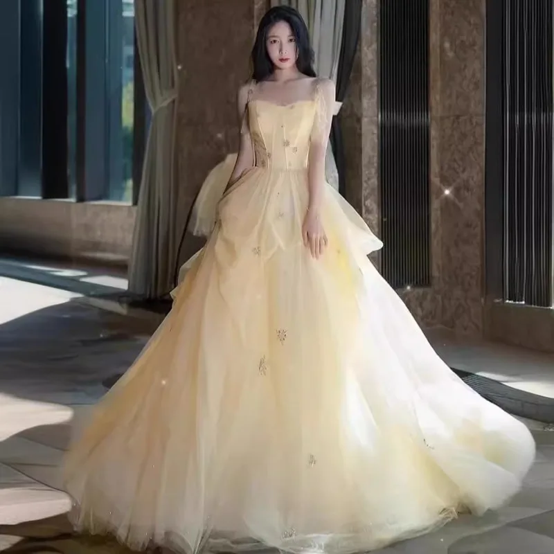 Vestido de noite amarelo para mulheres 2025, novo nicho de alta qualidade, vestido de casamento francês para adultos, princesa, formatura