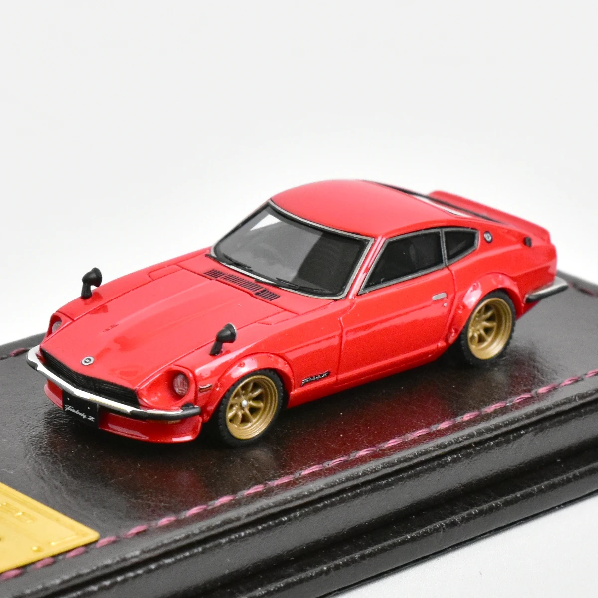 الإشعال IG 1:64 FAIRLADY S30 الراتنج دييكاست نموذج سيارة