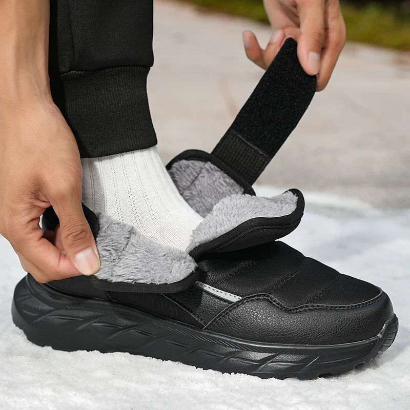 Winter-Plüsch-gefütterte lässige Turnschuhe, schwarze Klettverschluss-Sportschuhe mit Fell, innen warme, mit Baumwolle gepolsterte Wanderschuhe für Männer und Frauen