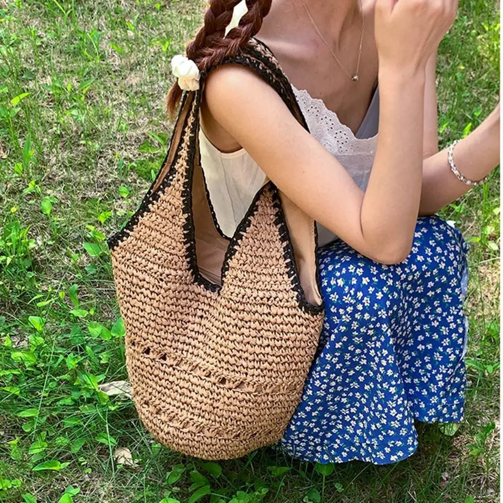 

Trendy Large Capacity Lafite Straw Bag Fashion Simple Grass Woven Bag Underarm Bag Bucket Weave Tote Bag Women