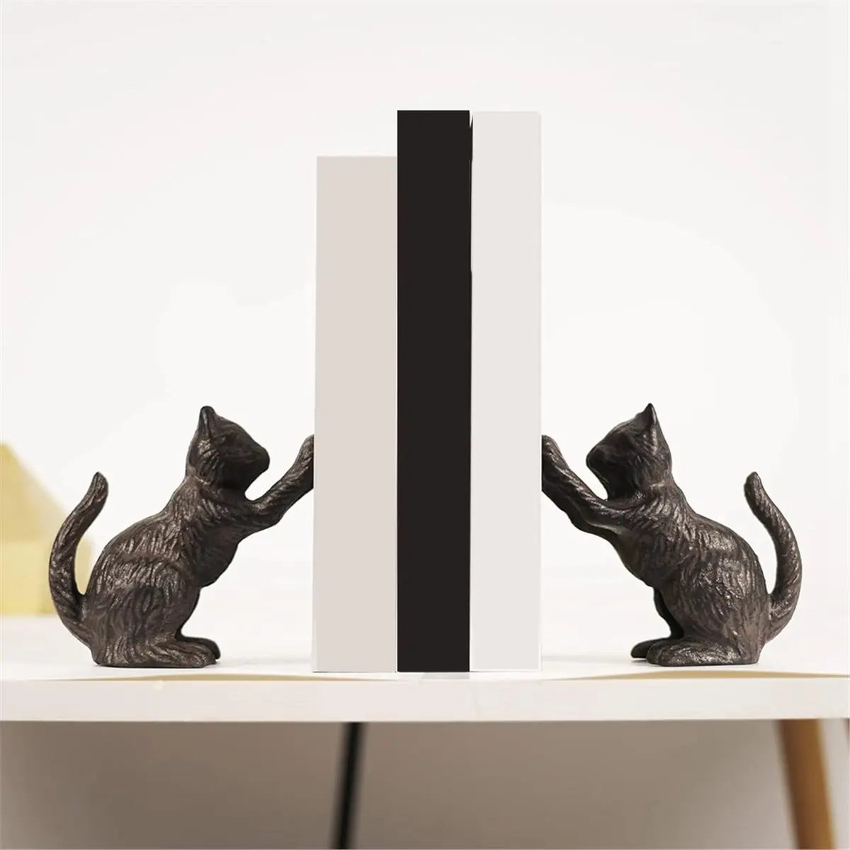 Home Tool Cat Decorative Bookends,Book Ends to Hold Books Heavy Duty for Desk,Vintage Black Home Decor, Shelf Decoration