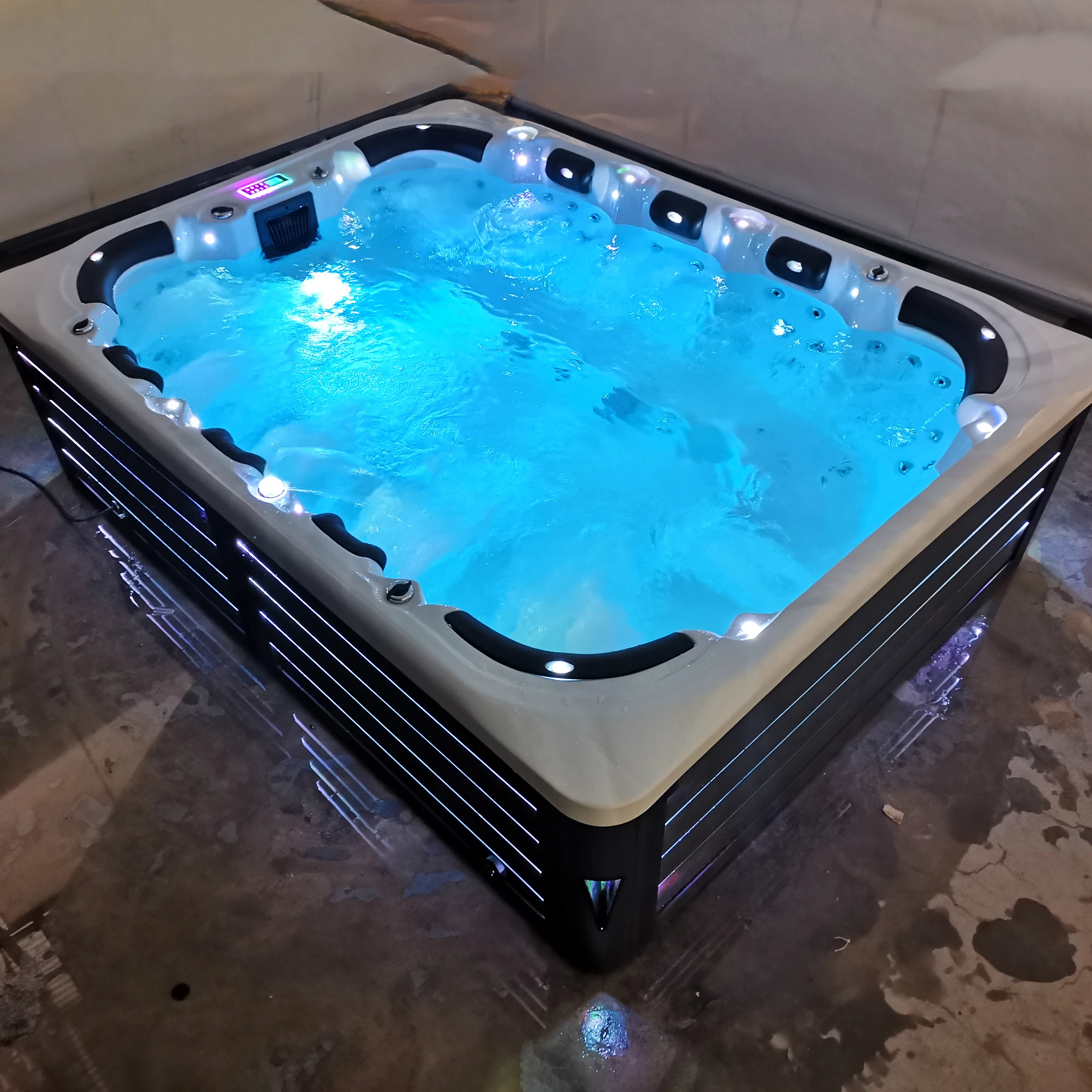 Big Size Garden 12 Person Luxury Swim Spa Whirlpool Bathtub Outdoor Hot Tub