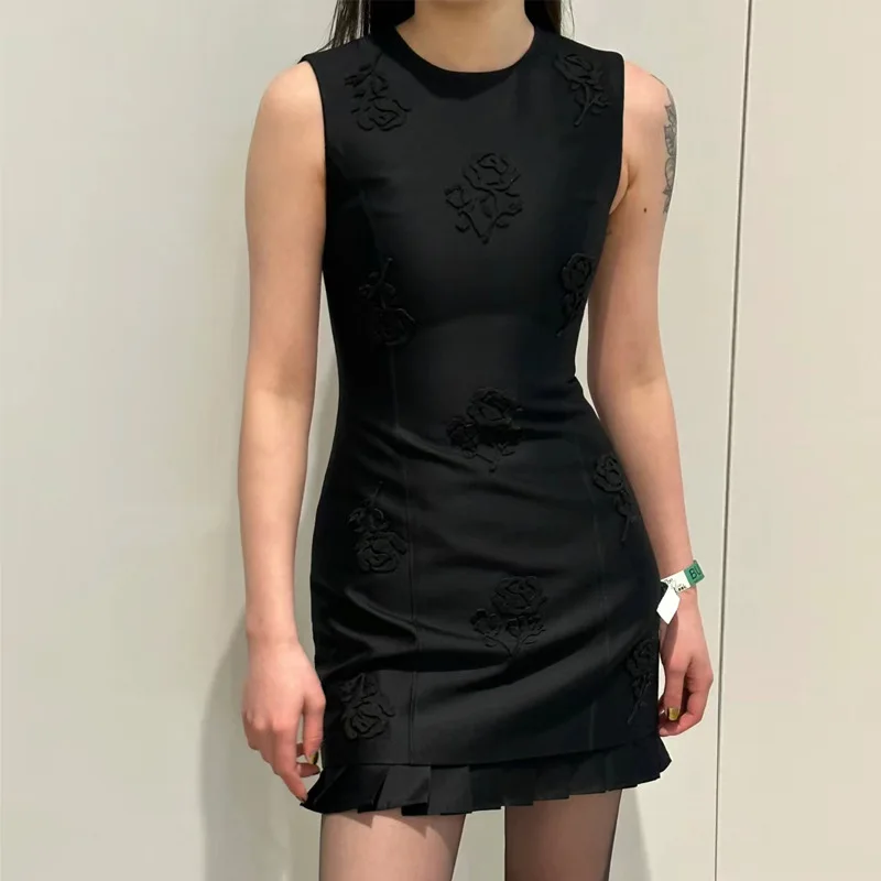 허리 조임 디자인과 3D 플로럴 패치워크 라운드 네스벨 베스트 스커트 하이웨이스트 A라인 가을 시즌 베이직 슬레