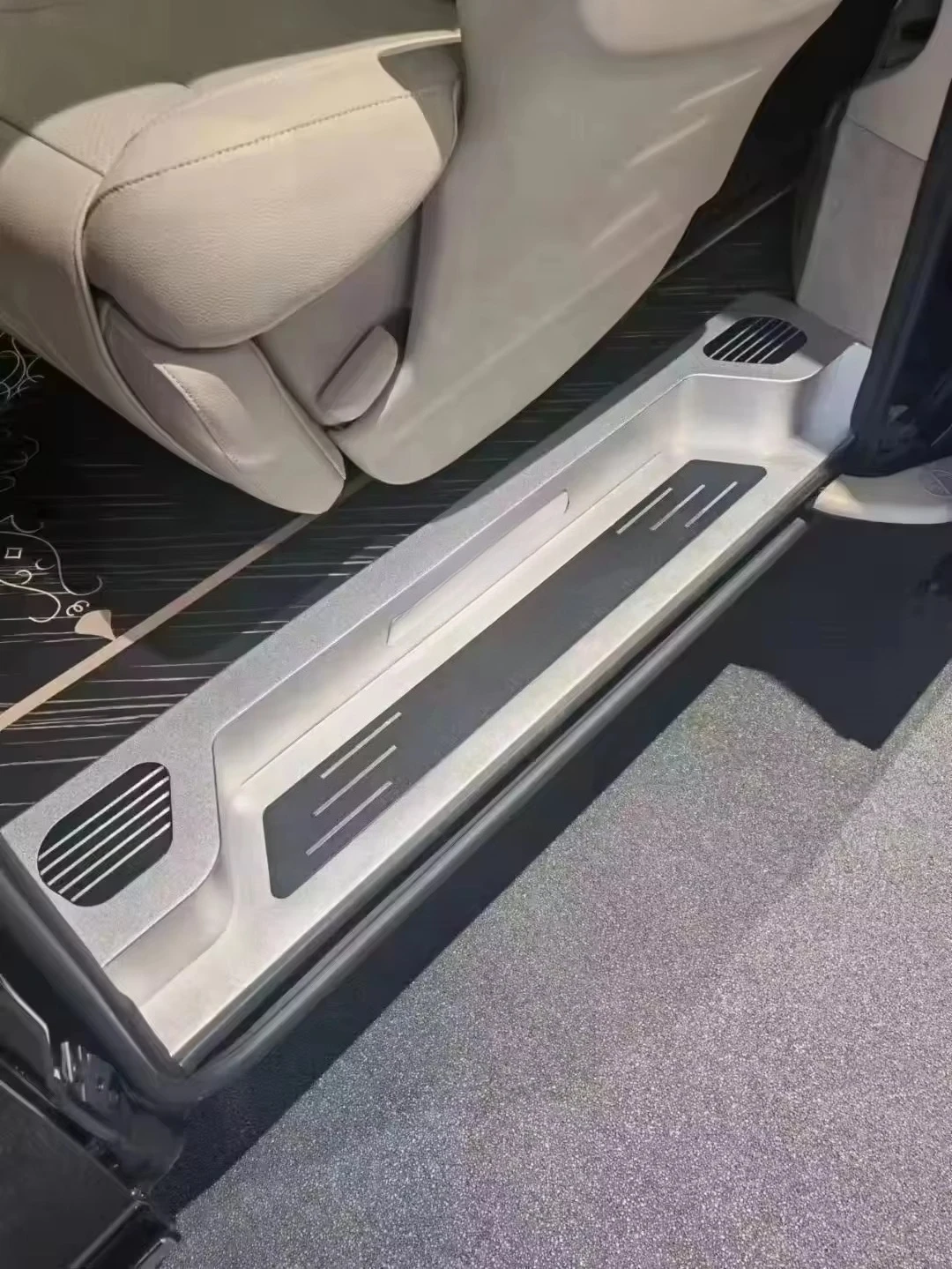 

2025 Factory Priced Vito Car Pedal Metal Interior Accessory Welcome Plate Interior Kits