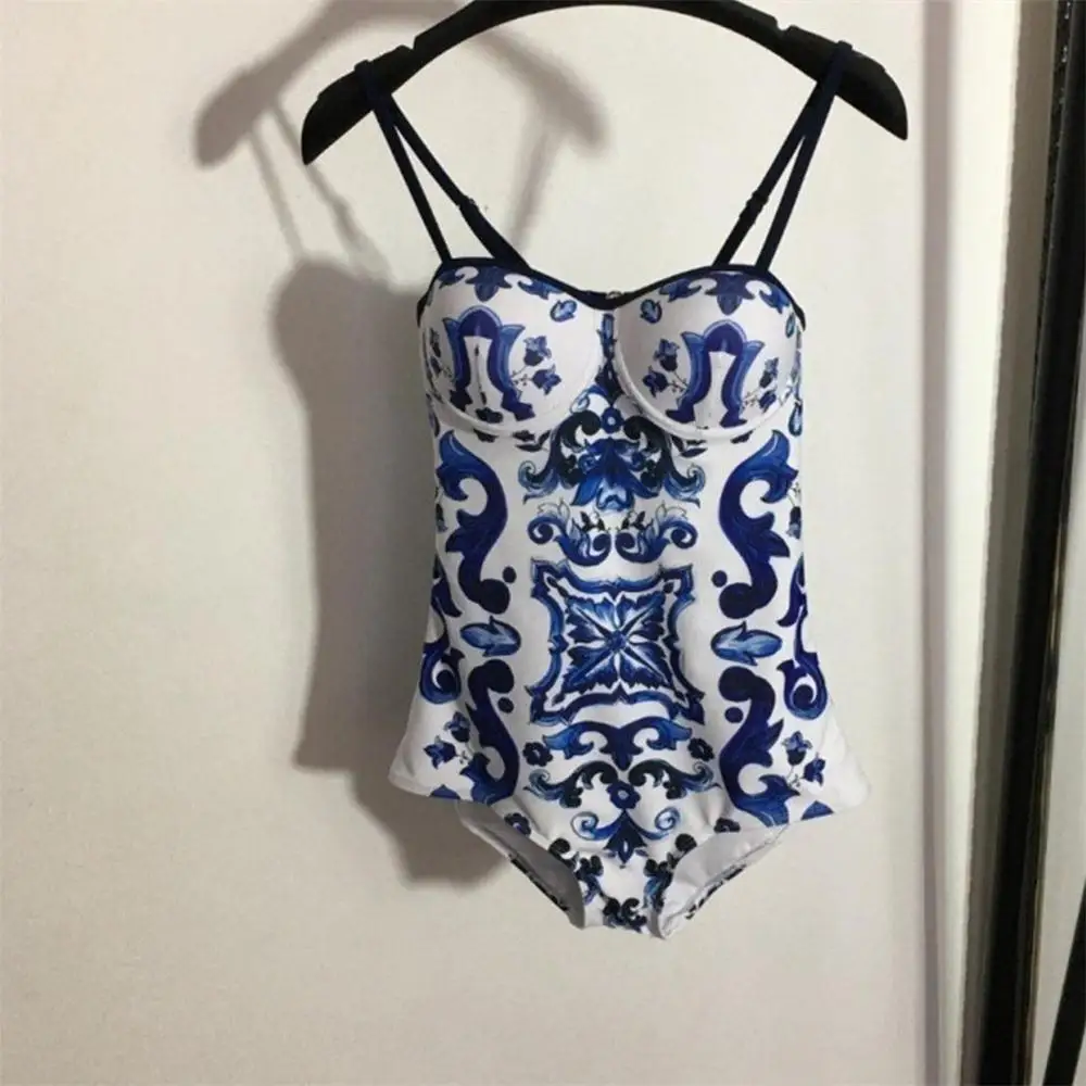 

2025 Новый женский купальник с синим цветком, цельный купальник для родителей и детей, оптовая продажа, высококачественный женский купальник