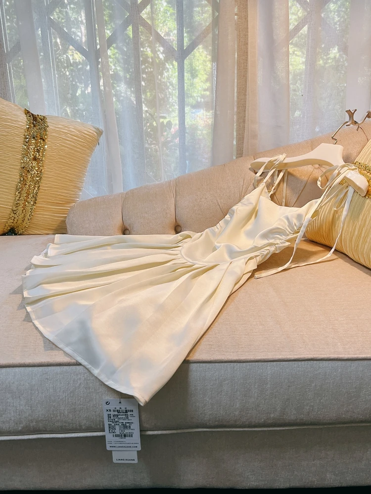 

Ele White ter Dr High Waist ort Skirt Women's Sexy Pleated Gown Summer New Sle Pure Desire Faion A-Line Skirt