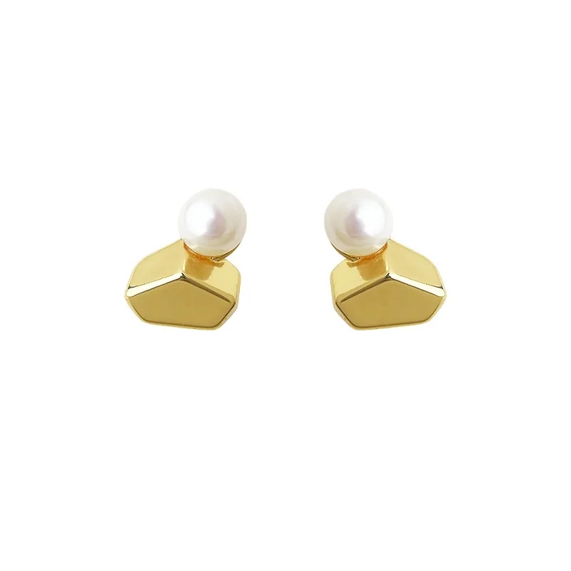 Geometric Faceted Pearl Ear Studs Light Luxury Office Style High-end Women's Ear Pins & Clip-on