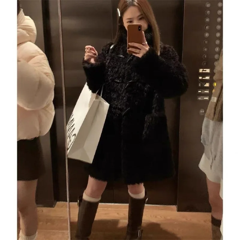 HEYGIRL Black Brother Teddy Pupu Chao Leather Loop Cow Horn Buckle Warm Loose imitazione cappotto di lana di agnello per giacca Cardigan da donna