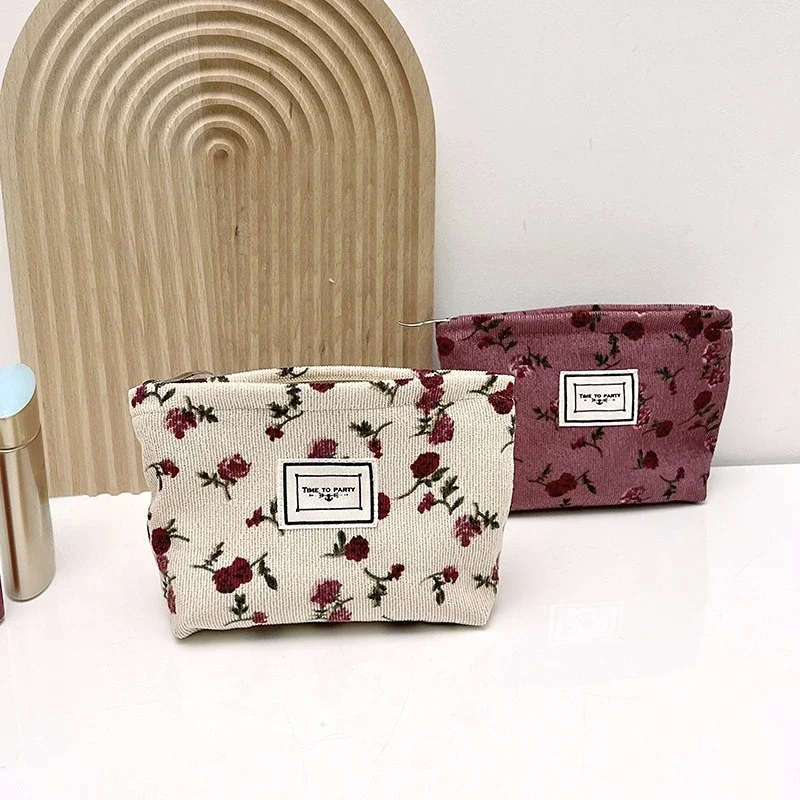 New Portable Clutch Cosmetic Storage Bag Vintage Floral Corduroy Makeup Bag Sanitary Napkin Pad Organizer Key Coin Purse Pouch