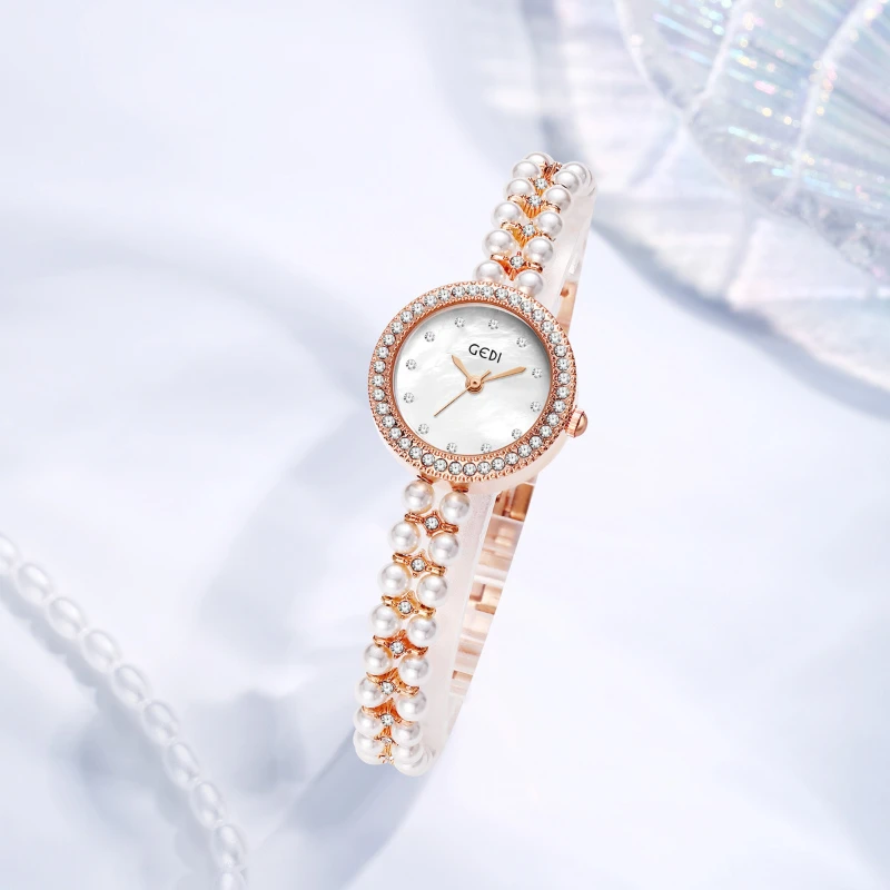 Fashion Bead Bracelet Strap Women's Watch Small Temperament Casual Light Luxury Rhinestone Disc Quartz Watch