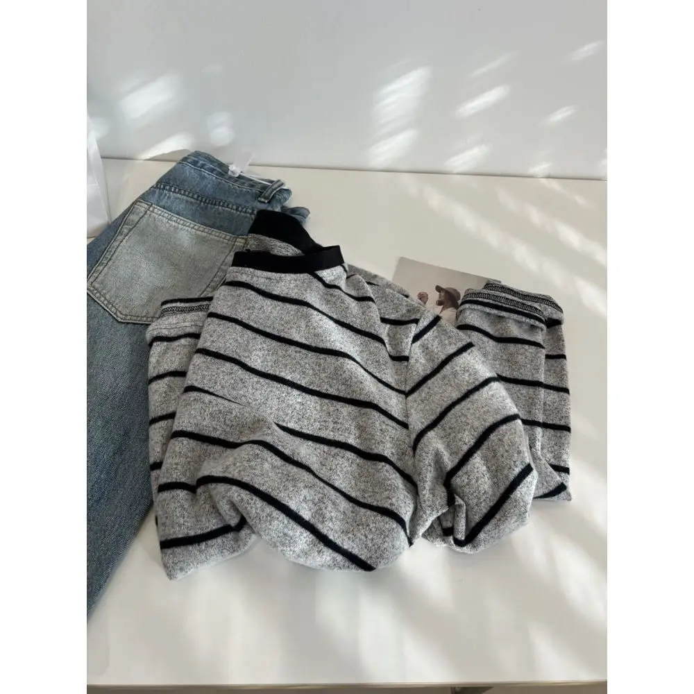 Women's Thickened Flocking Long Sleeve T-Shirt Striped Classic Style Comfortable Soft Korean Version Loose Fit Autumn Top