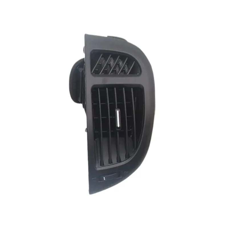 Рисунок 5 - автомобильная передняя приборная панель с левым рулем