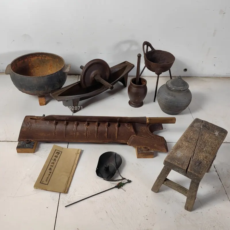 Old Objects Traditional Medicine Museum Scene Arrangement Old-fashioned Medicine Roller Old-fashioned Retro Nostalgic Decoration
