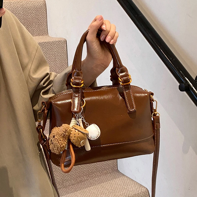 

New Autumn and Winter Bowling Bags For Women Luxury Brand Handbags and Purse New Trendy Boston Bags Large Pillow Shoulder Bags