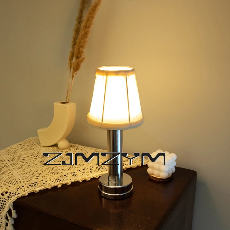

Led Wireless Table Lamp USB Rechargeable Touch Sensor Wireless LED Desktop Night Light for Restaurant Coffee Decor Dining Table