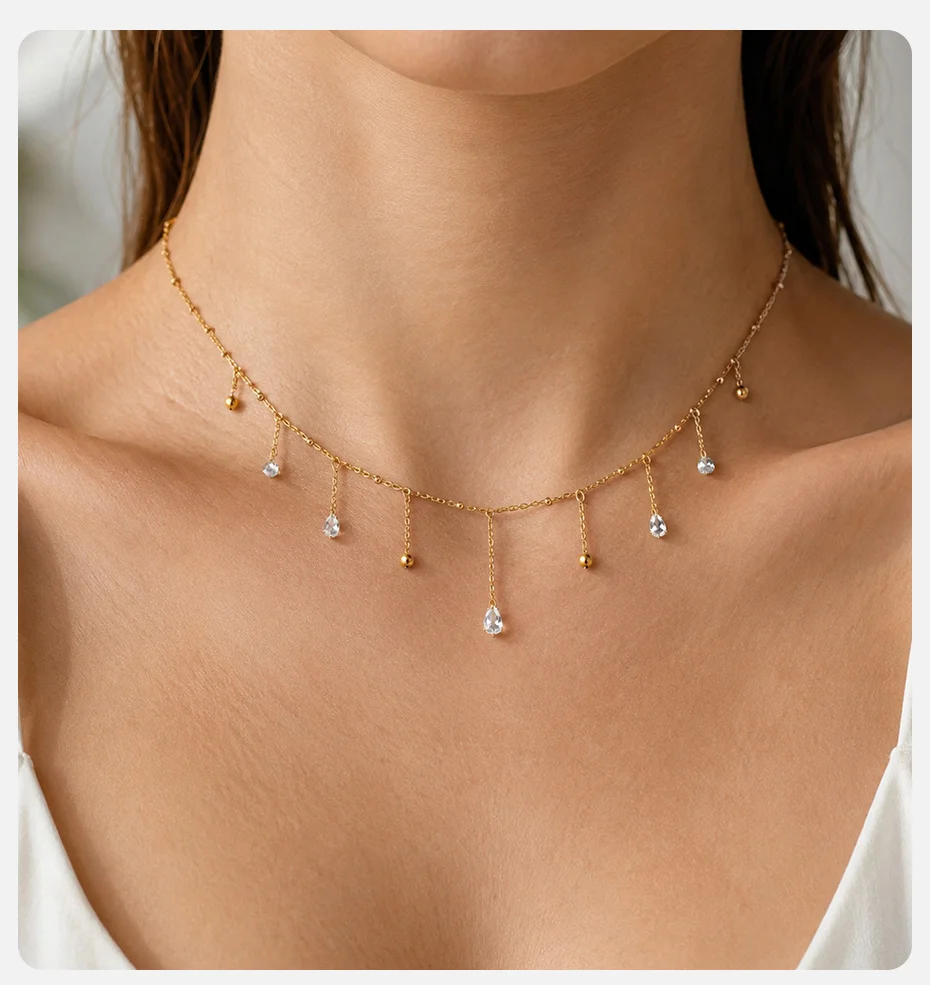 Vnox Zierliche Imitationsperlen-Quasten-Halskette für Damen, vergoldet, mit Schleifen- und Herzanhänger, Tropfen- und runder CZ-Kette, Partyschmuck – Detail 2
