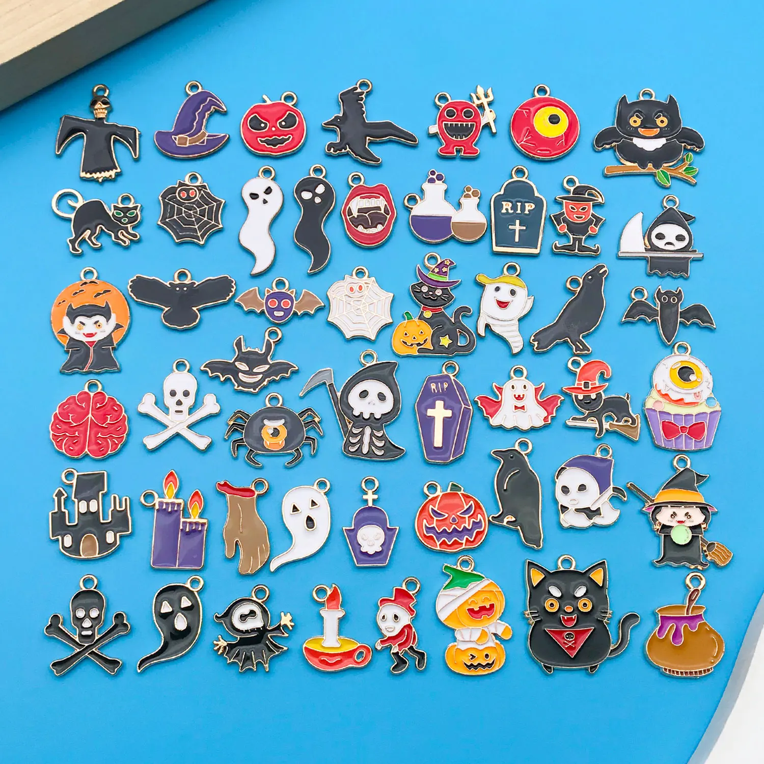 50 Stück Legierungs-Emaille-Halloween-Anhänger, geeignet für DIY-Halsketten, Ohrringe, Schlüsselanhänger und Schmuckherstellungszubehör. – Detail 5
