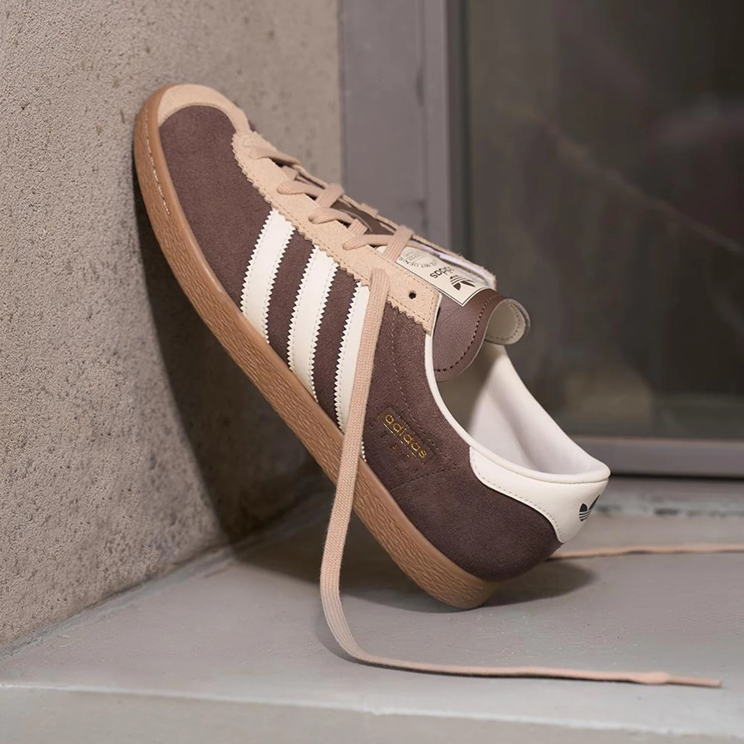 Adidas genuine Originals Unisex Retro Trendy Lace-Up Low-Top Sneakers JR9554