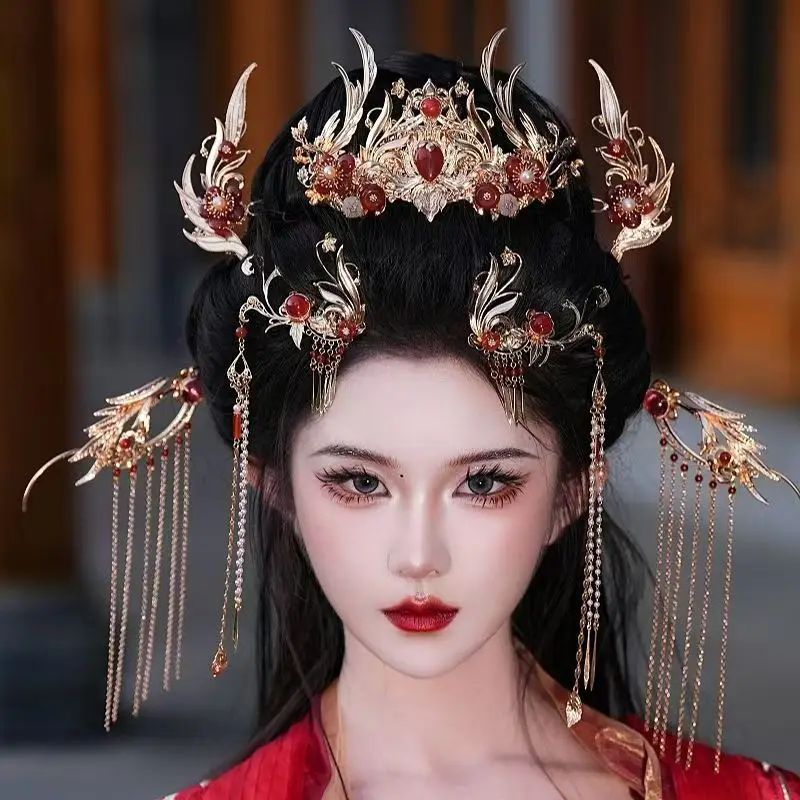 

Chinese Style Bridal Hair Accessories Ancient Flowers Red Gold Tassels Headwear Xiuhe Clothing Dragon Phoenix for Wedding Party