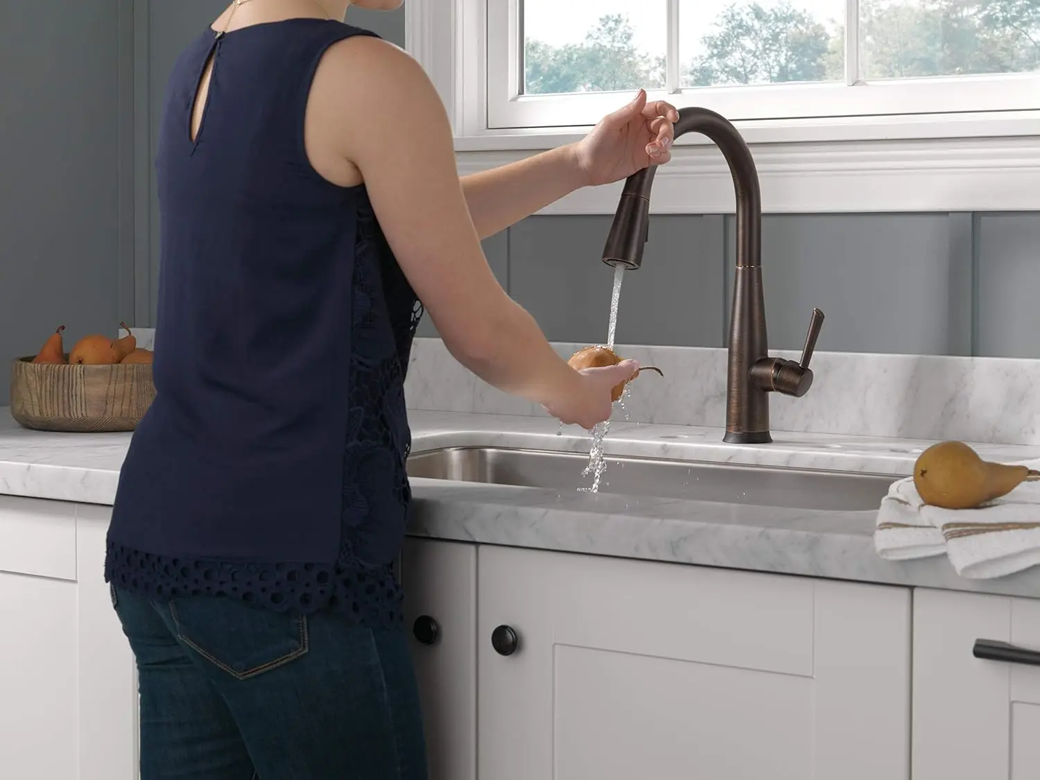 Faucet Essa Touch 9113T-Rb-Dst Oil Rubbed Bronze Deck Mount Kitchen Faucet With Pull Down Sprayer, Touch2O Technology