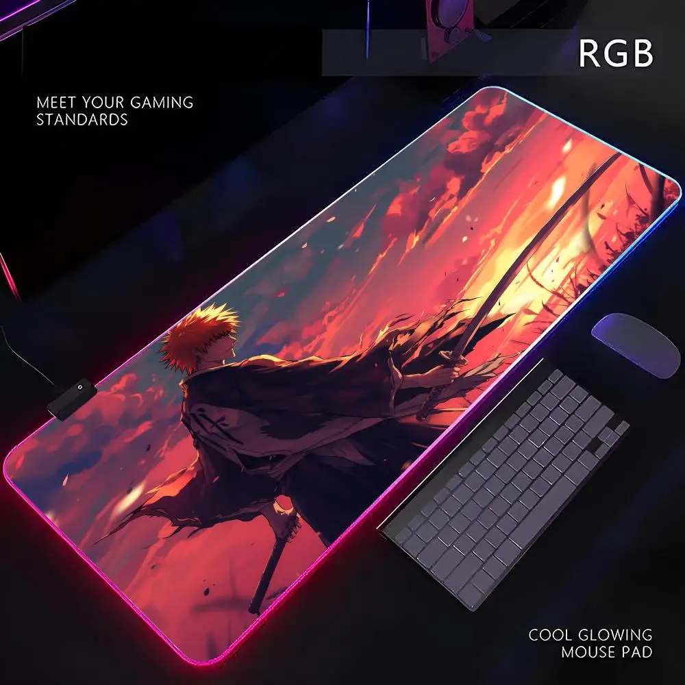 

Bleach Kurosaki Ichigo Kuchiki Rukia Аниме Коврик для мыши RGB Gamer Светодиодный светильник Коврик для мыши Периферийные устройства Коврик для мыши Компьютерный настольный коврик XL Микрофон