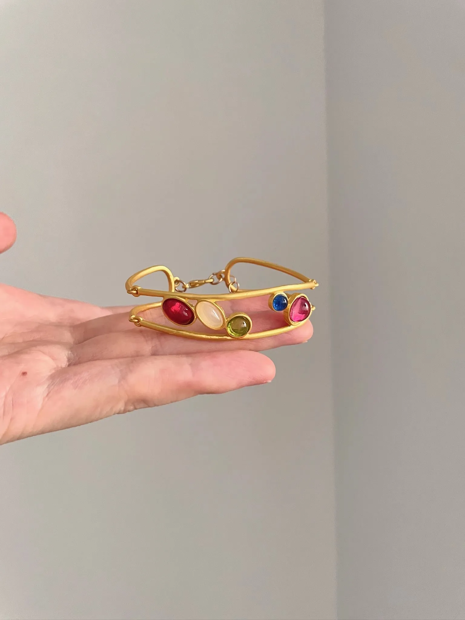 Fashion Trend Designated Color Gemstone Bracelet, Valentine's Day Gift, Travel, Public Relations, Jewelry
