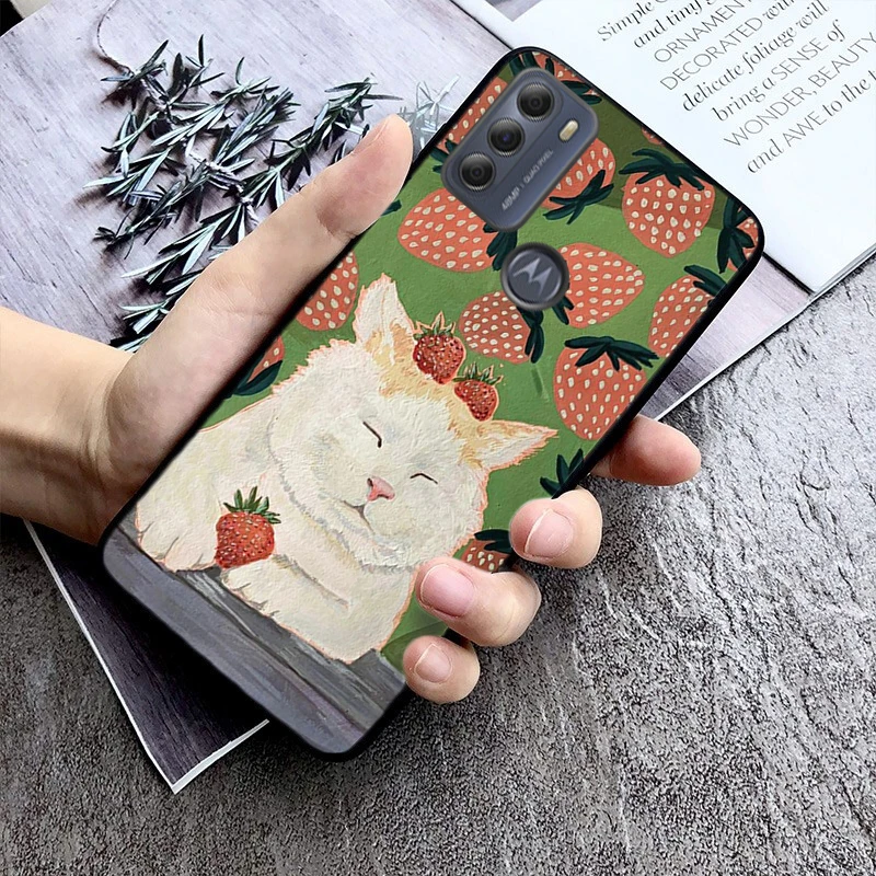 Strawberry Cat Phone Case For Moto G84 G23 G24 G31 G32 G41 G51 G52 G53 G54 G71 G82 G42 G62 G200 G Play G Stylus