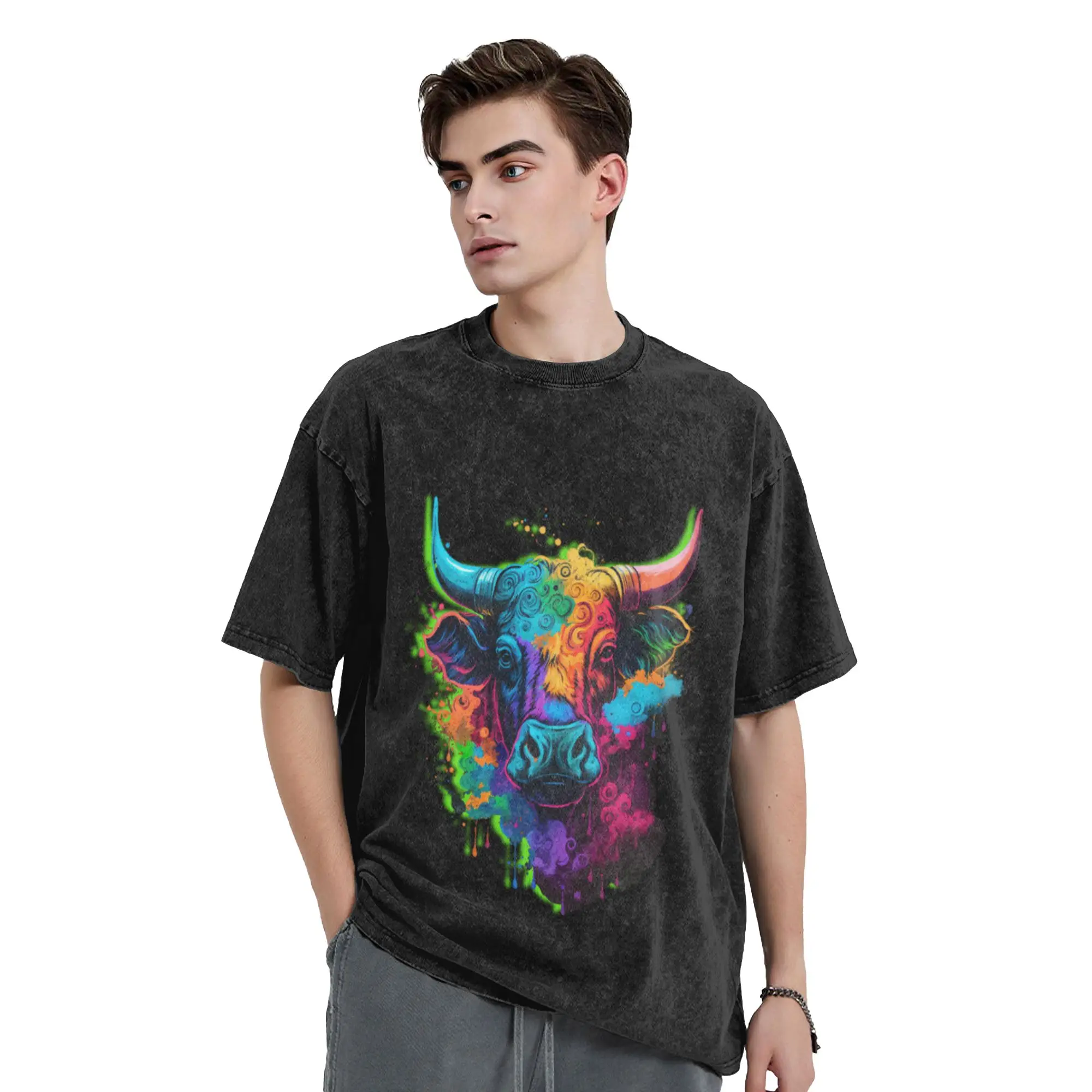 Bull head in bright colors Classic Cool A Vintage Oversized Cotton T-Shirts