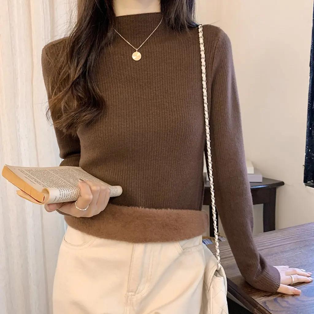 

Fashionable Fleece-Lined Thickened Base Sweater Elegant Knitwear with Integrated Mink Velvet Half-High Collar for Layering