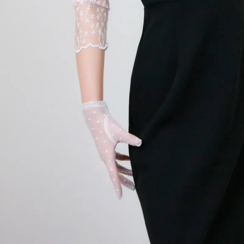 Kurze Spitzenhandschuhe mit Rüschenbesatz, Tüll-Mesh, halbtransparent, Touchscreen-kompatibel, Schwarz-Weiß-Punkte, elegant, für Hochzeiten, Damen – Detail 30