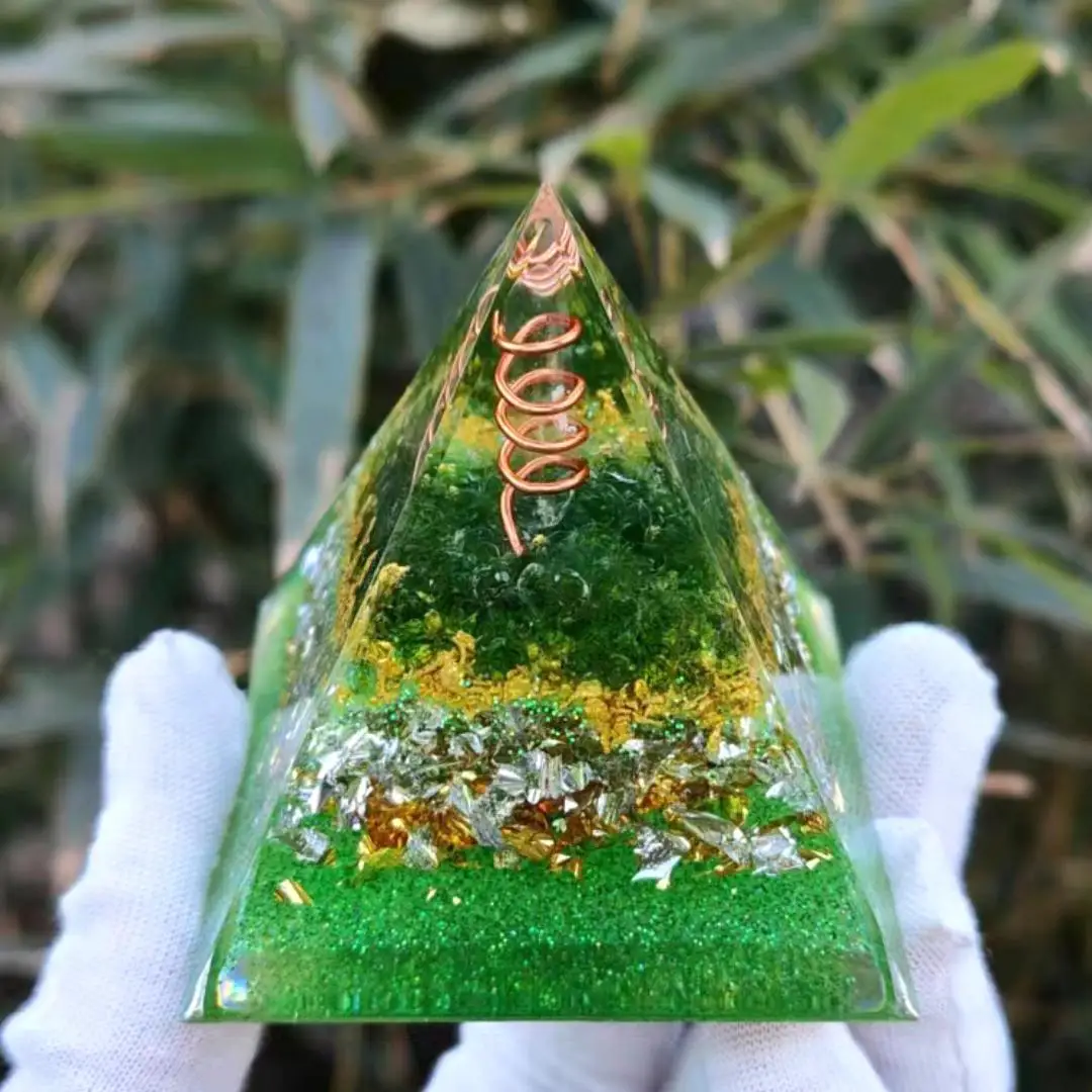 1 قطعة زخرفة الهرم كريستال تمثال الحصى الراتنج ، سطح المكتب المنزلي الحلي اليدوية ، كريستال العمود سلسلة قطرة الحصى