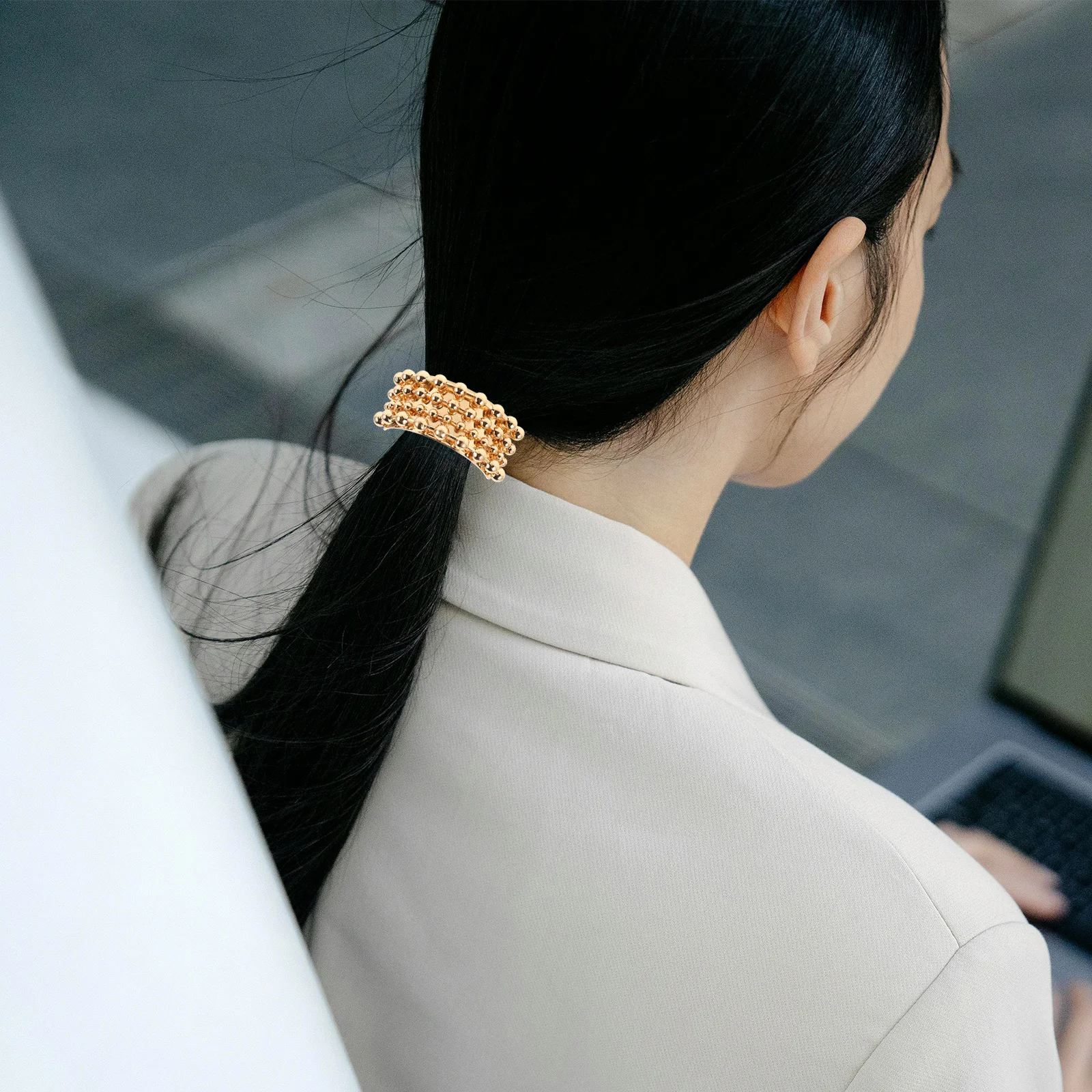 

2Pcs Hair Ropes U-Shaped Minimalist Elegant Metal Ponytail Holders Stylish Geometric Elastic Hair Bands for Women