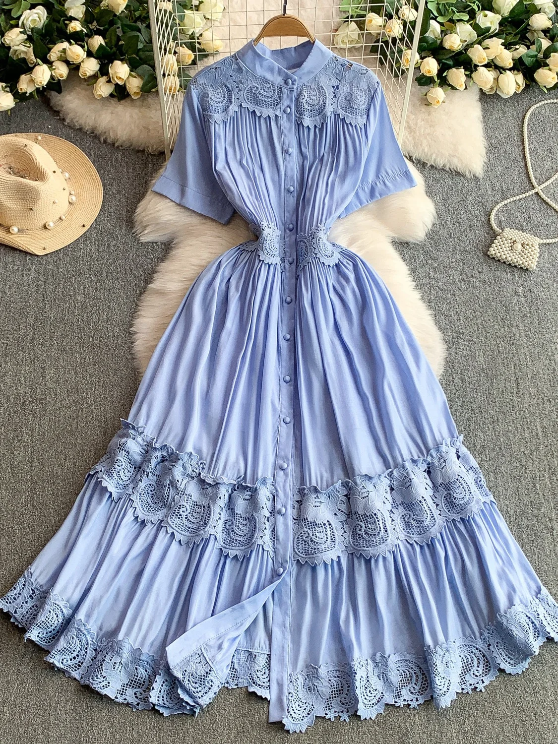 

Синее кружевное платье с вставками, приталенное, длинное, женское, летнее, с воротником-стойкой, в корейском стиле, с завышенной талией, А-силуэт, короткий рукав