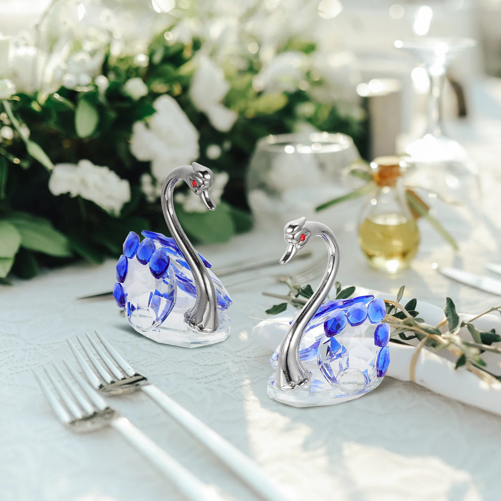 

Crystal Swan Ornament Creative Desktop Decor Exquisite Car Home Tabletop Art Sculpture Wedding Party Gift Swan Figurine