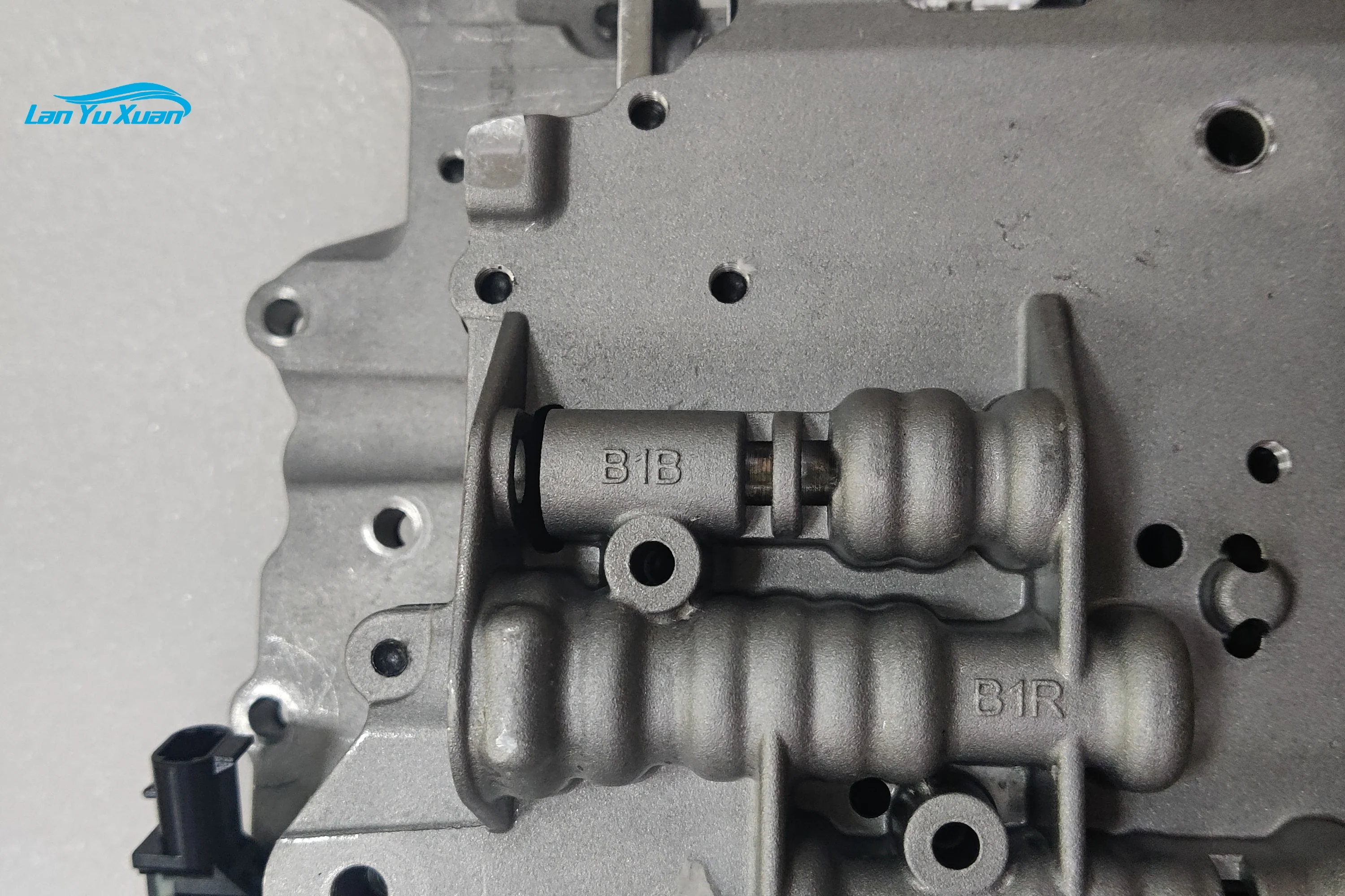 Valve body with Solenoid OE  For Automatic Transmission Gearbox M11-0001-U1 & QR640AHA