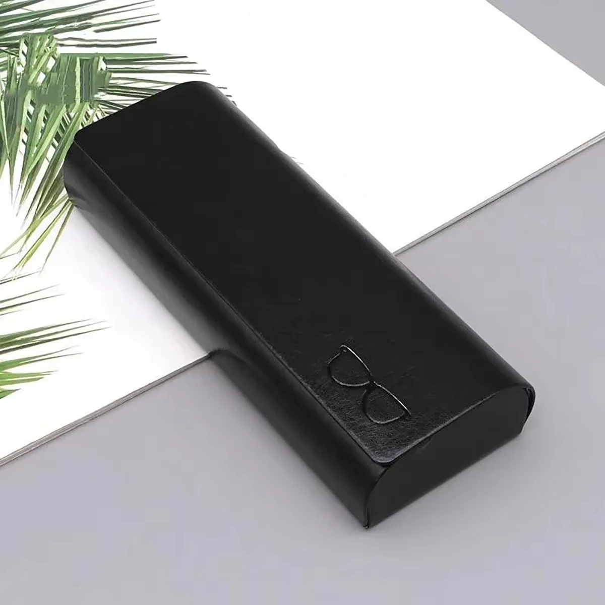 1pc Durable Artificial Leather Eyeglass Case for Women Portable Myopia Hyperopia Glasses Holder Stress Resistant Box image 6