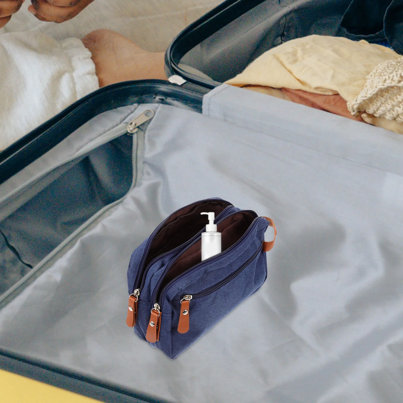 

Travel Toiletry Large Capacity Waterproof Nylon Storage Blue Color Dry Wet Travel Bag For Toiletries For Men Separation Portable