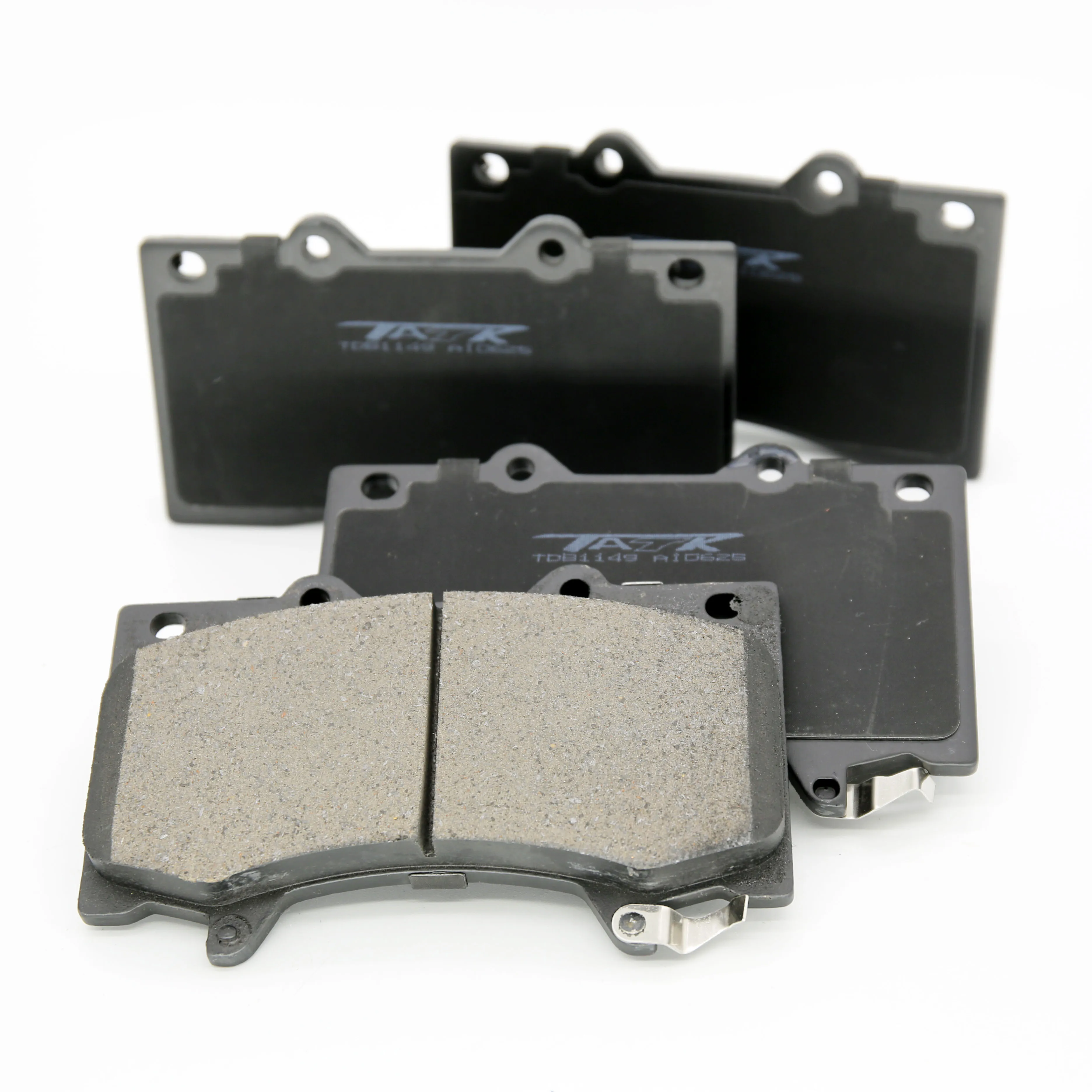 Auto Brake Parts For Nissan PATROL VI Y62 High Quality Ceramic Front Brake Pads no noise D10601LB0A 1149